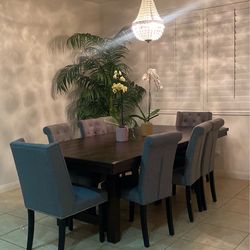 Dining set  8 chairs