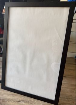 16x24 studio gallery frame BLK wood grain