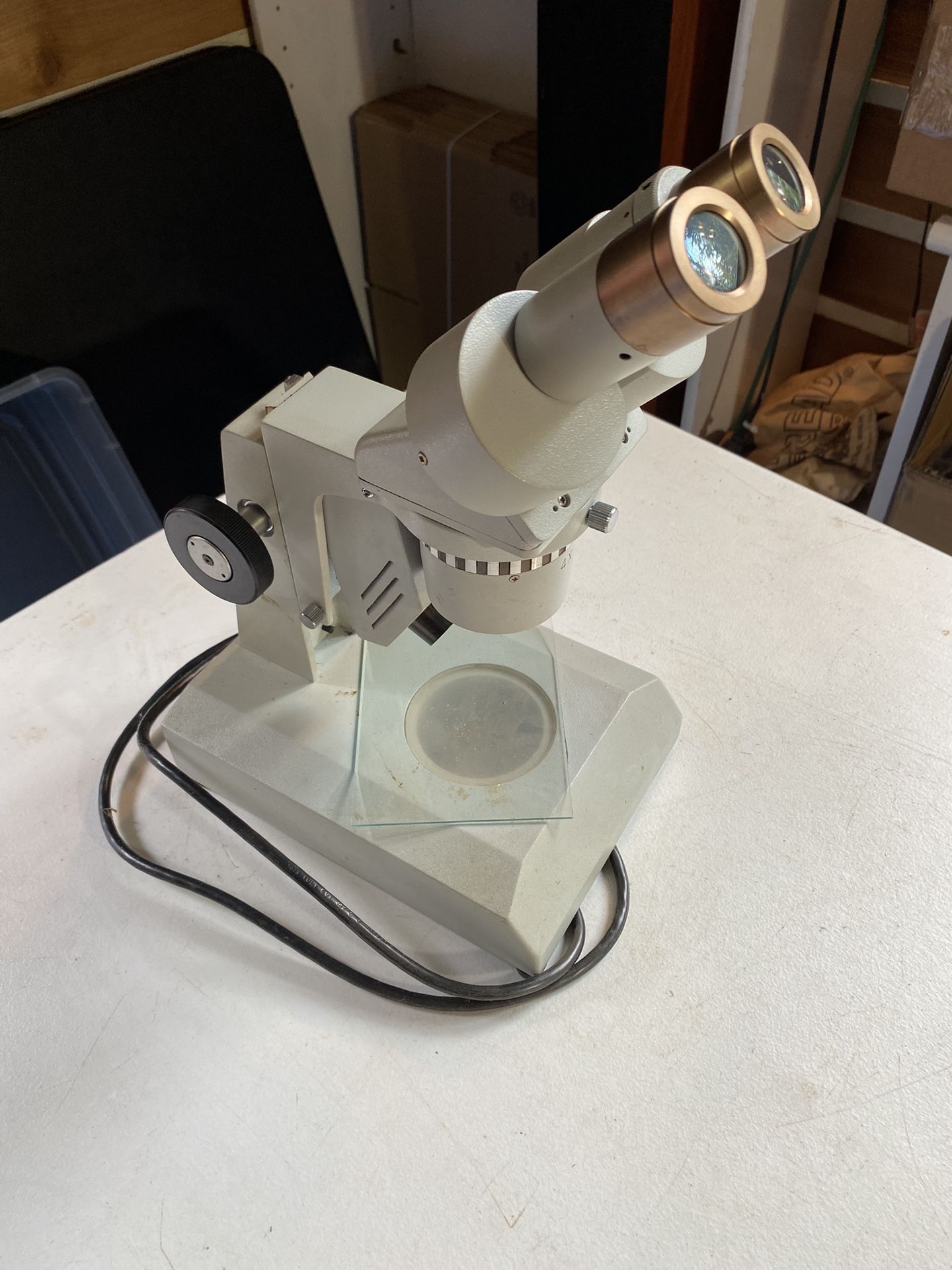 Microscope