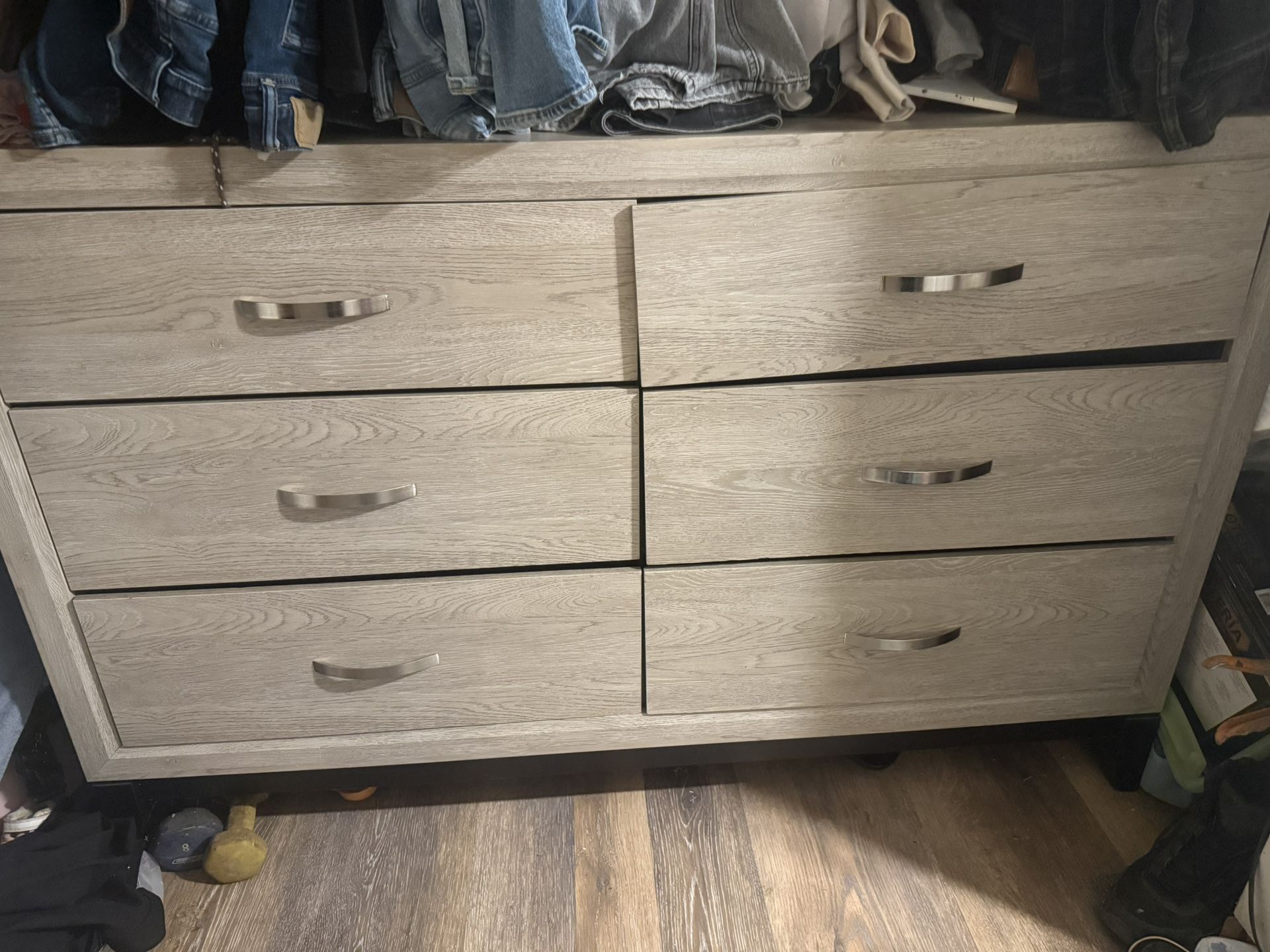 Dresser