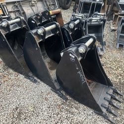 Caterpillar 24inch Backhoe Buckets