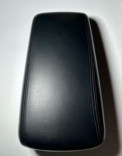 11-13Dodge Durango Armrest / Center Console Lid Cover ONLY Black