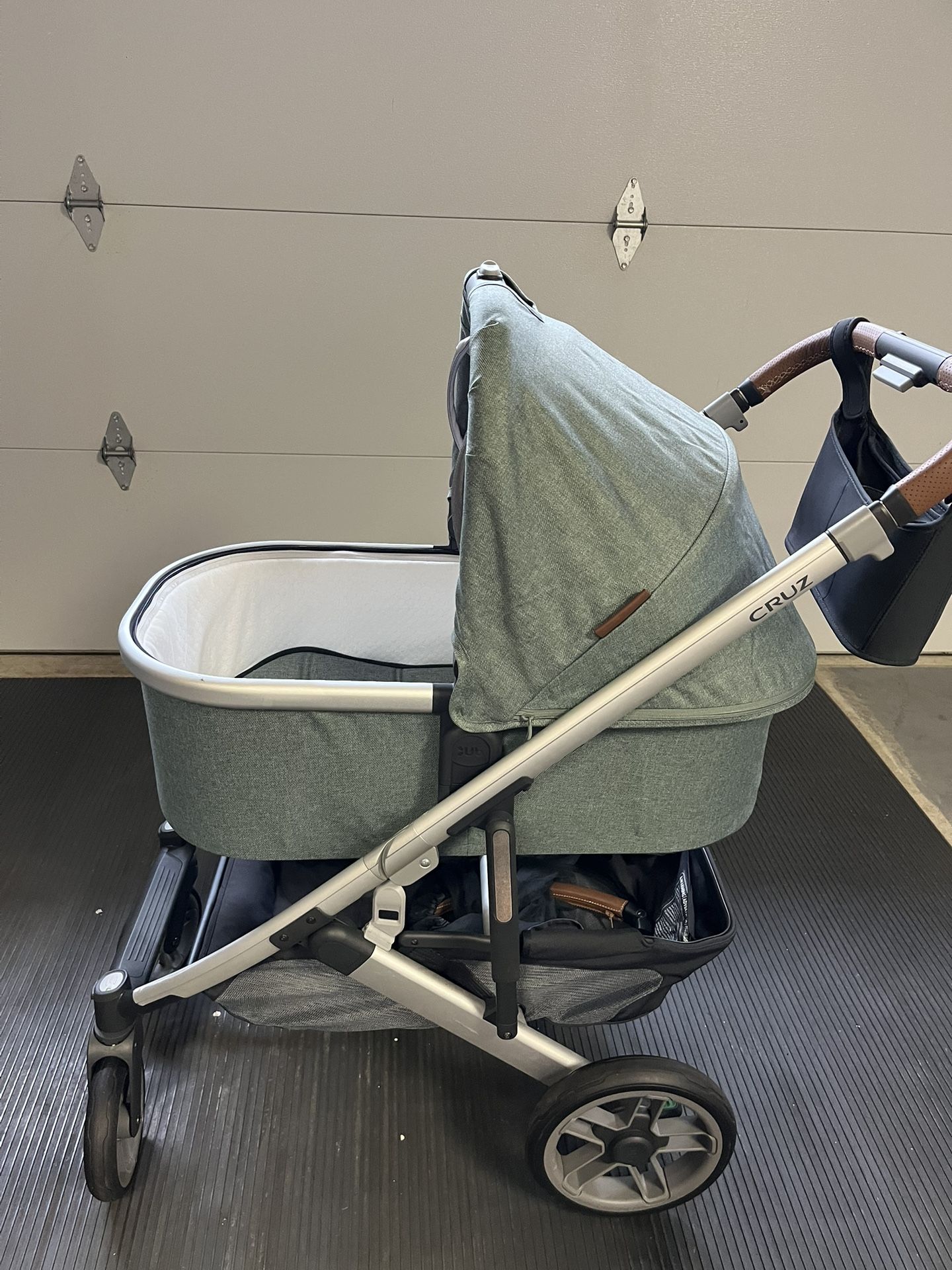UPPAbaby Deluxe Stroller With Bassinet
