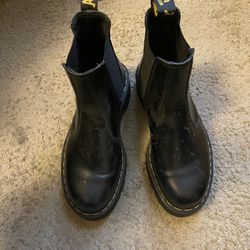 Dr Marten Platform boots