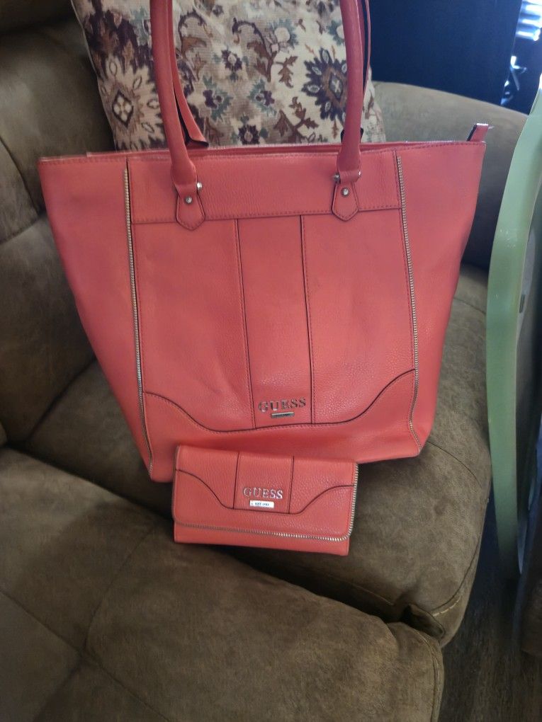 Guess Hand Bags With Wallets ( Brand New)
