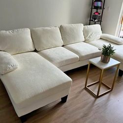 Modern L‑Shaped Sectional Sofa – Excellent Condition
