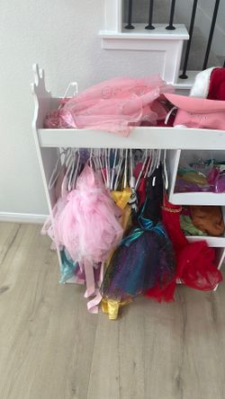 Free dress up clothes!