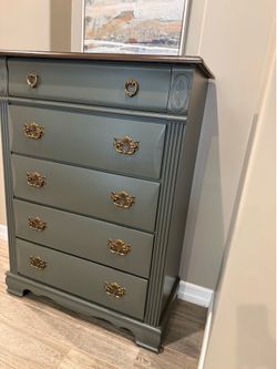 Dresser