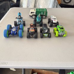 Monster Trucks /Recycle Truck