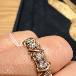 Guess -3D Number Watch In Excellent Condition-recommended To Change The Strap