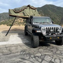 Jeep Gladiator Sport 