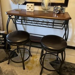 Bar Table w/wine rack & Stools 