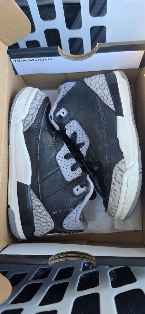 Air Jordan 3 Black Cement 8c