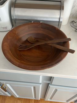 X-Large wooden salat bowl with utensils
