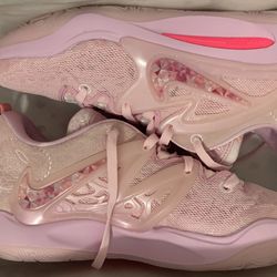 Brand New KD 15 Aunt Pearls