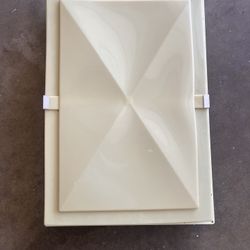 ESCAPE HATCH FOR CAMPER TRAILER 14" x 21" 