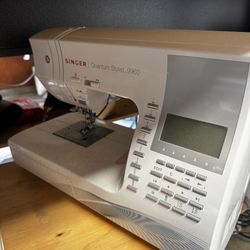 Singer Quantum Stylist 9960 Sewing Machine 