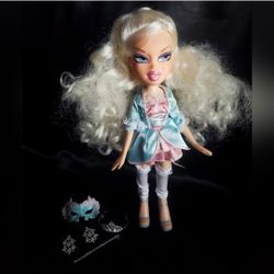 Bratz Doll Costume Party Pouty Princess Cloe