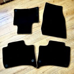 Porsche Cayenne Platinum S - Floor Mats 