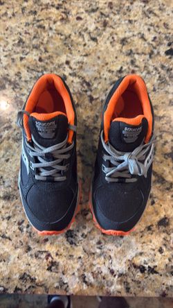 Brand New Saucony Shoes size 2