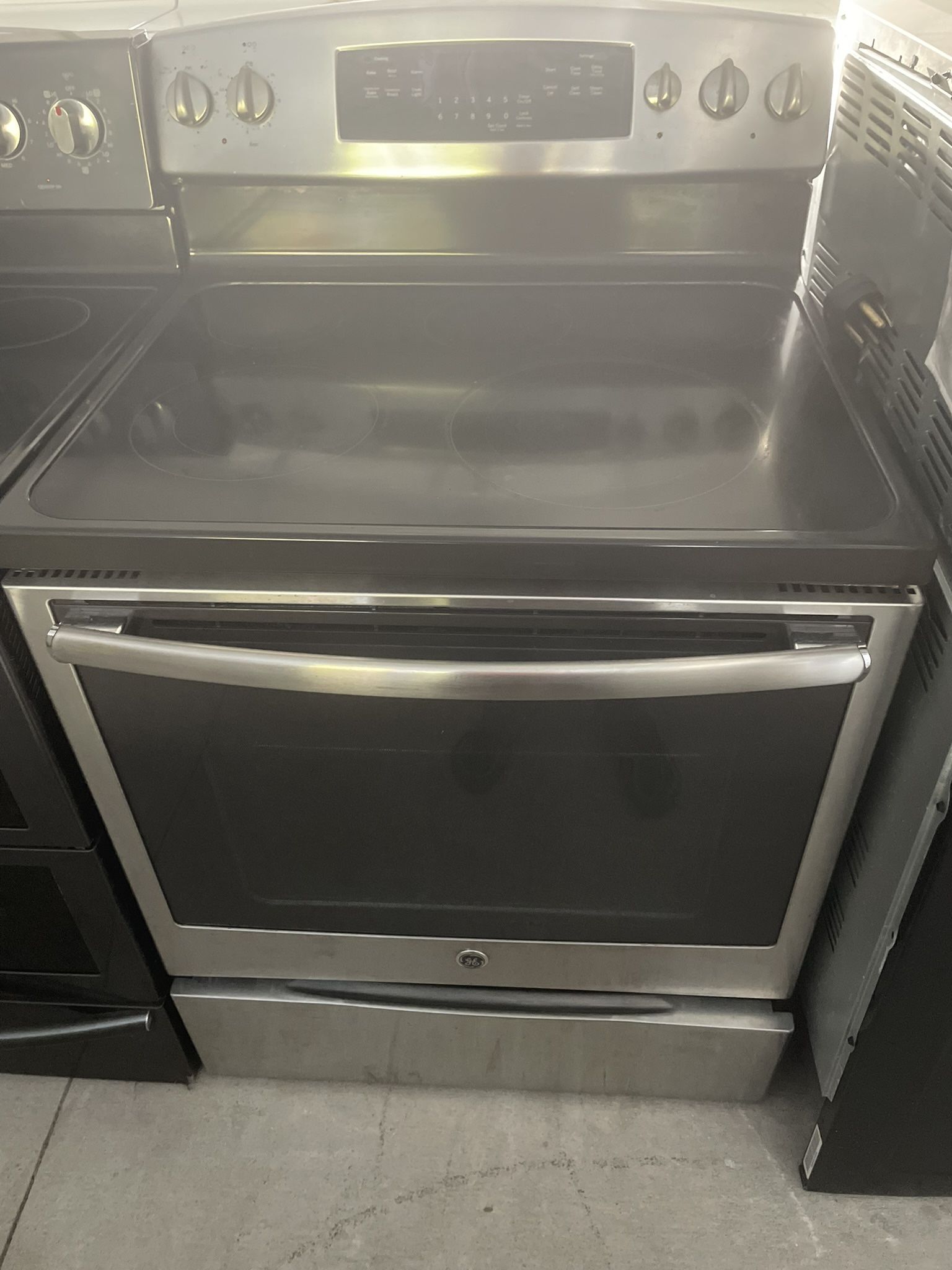 GE Stainless Range
