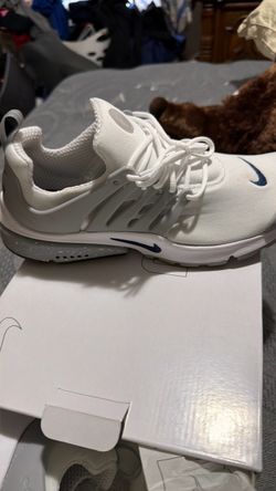 Size 9 Nike prestos