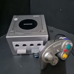 NINTENDO GAMECUBE SILVER HELLA GAMEZ 