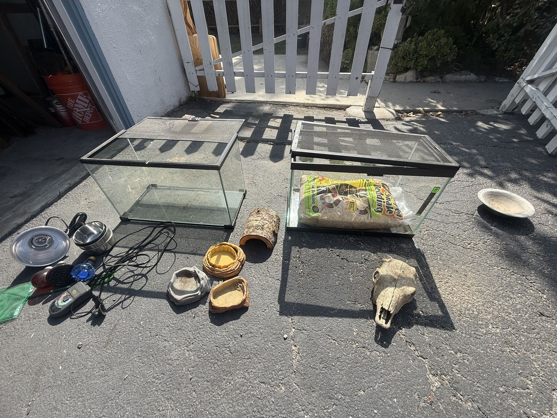 Fish/Reptile tanks FOR SALE!