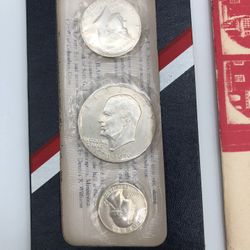 Uncirculated United States Bicentennial Silver Set.