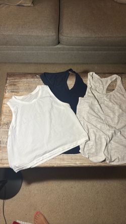Lululemon tank tops lot, size 8