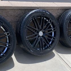 20's Wheels & Tires