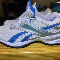 Reebok Easytone Size 8