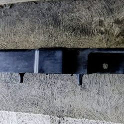 Land Rover Discovery II Rear Bumper Support Bar