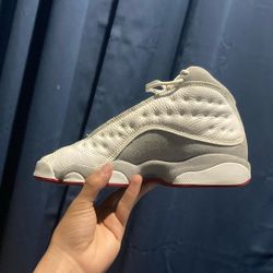 jordan 13 retro wolf grey size 5gs 