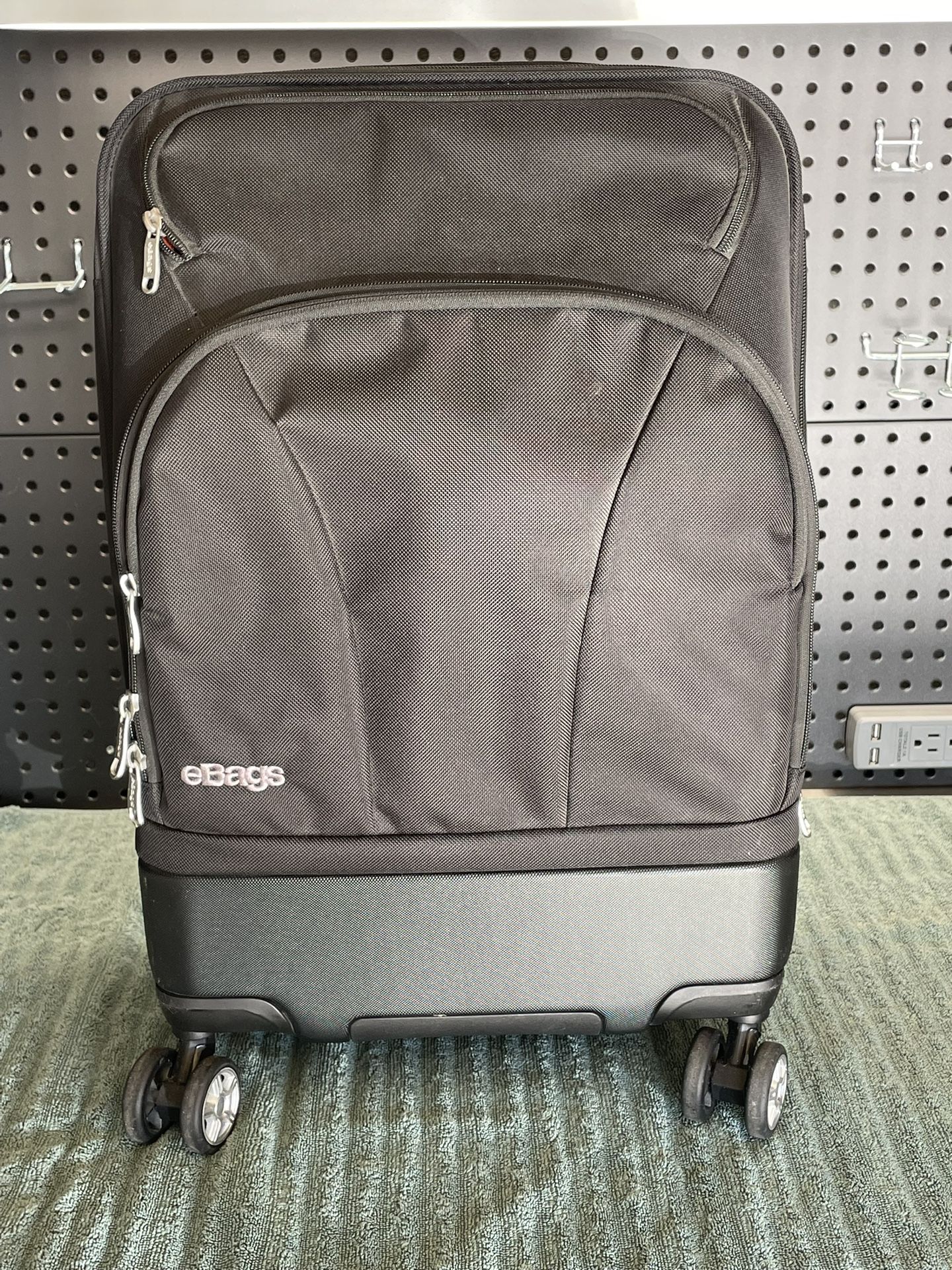 EBAG TLS Luggage