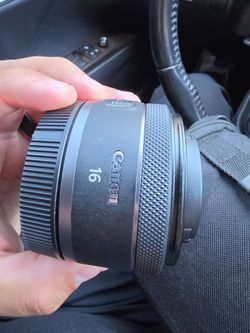 Canon r8