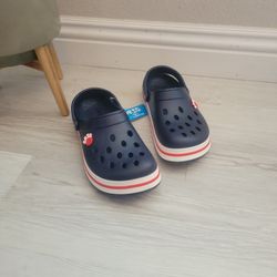 Croc Style Shoes CHEAP BRAND NEW