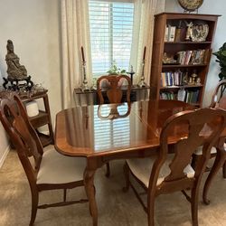 Queen Anne Solid Cherry wood dining room table and chair set