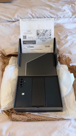 Samsung Galaxy Z TriFold 512GB – Official USA Unlocked Version – Brand New