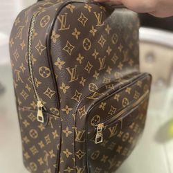 L v backpack Unisex 