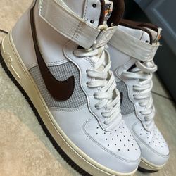 Size 9 - Nike Air Force 1 '07 High White Light Chocolate