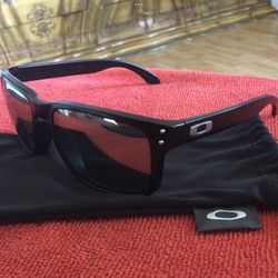Oakley polarized sunglasses