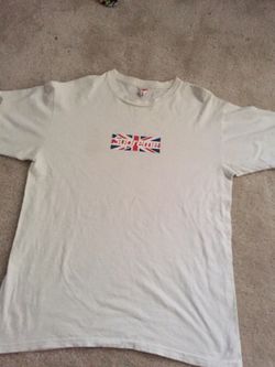 Supreme Union Jack box logo