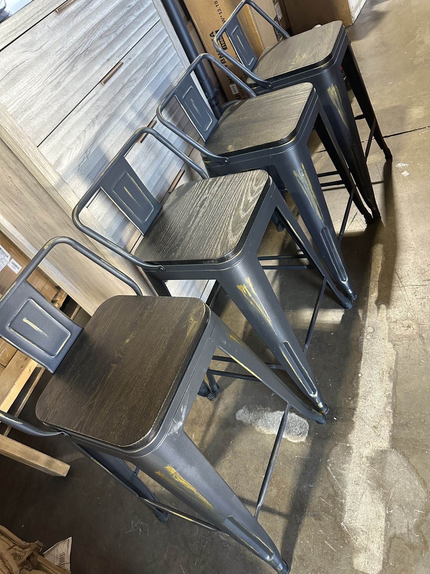 Set Of 4 Counter Height Barstools With Wooden Top Sear and Lower back, 24” Tall