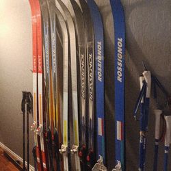 6 Pair Cross Country Skiis