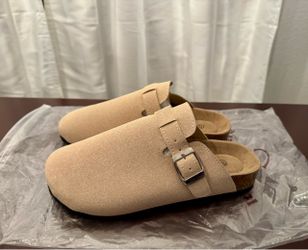 Clogg’s Slip On’s 🌸NEW, NEVER USED🌸