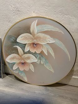 Round floral orchid painting