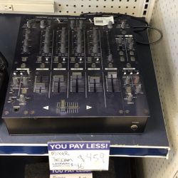 Tascam Mixer 