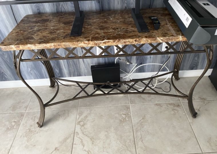 Ceramic Or Porcelain Console Table 