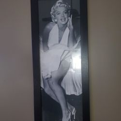 Marilyn Monroe 40"x 15x3/4  Fcfs No Delivery No Holds Cash Only 